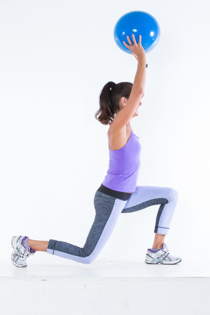 Reverse Lungs step 1 - Body Ball Cardio