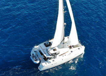 Sailing the Carribean