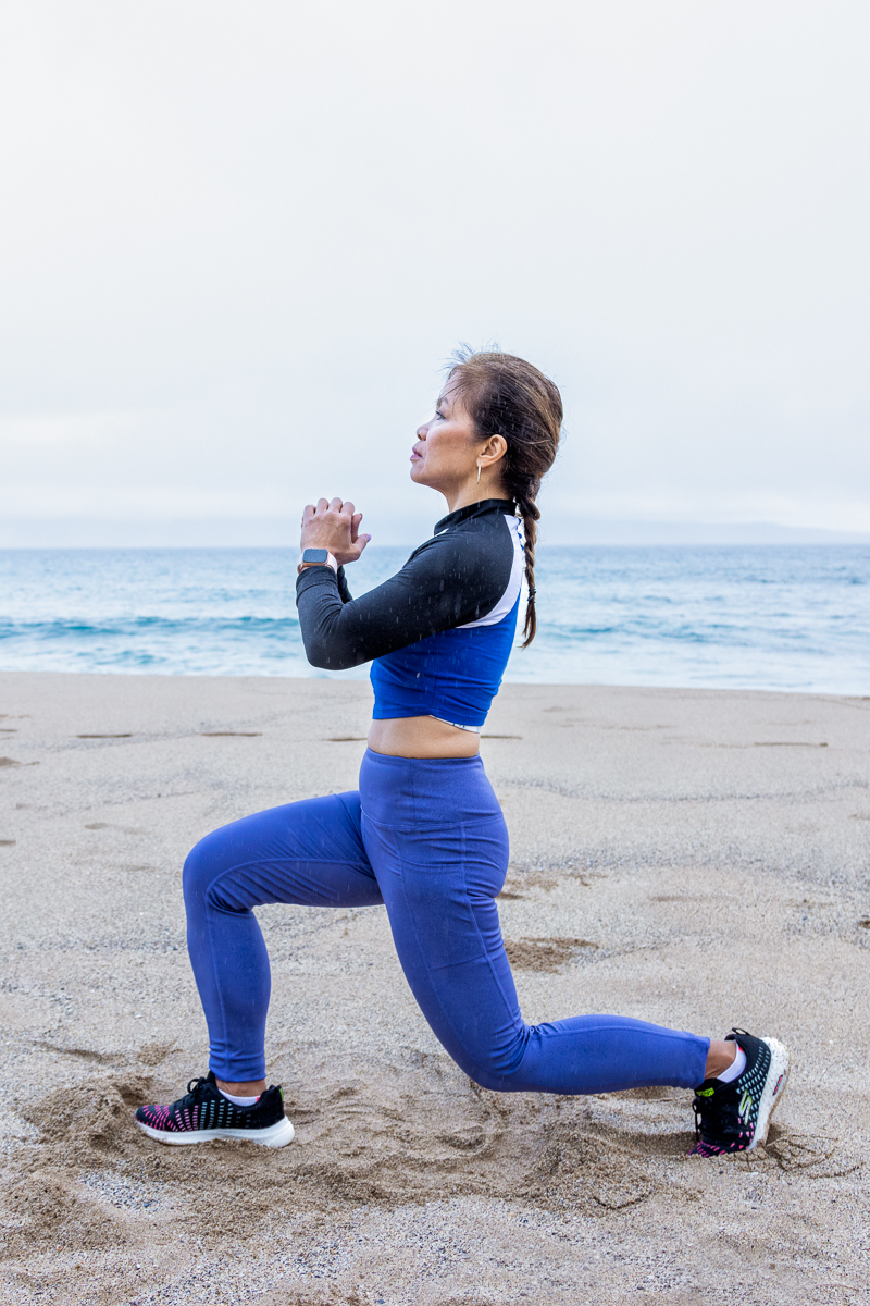 Alternating reverse lunges